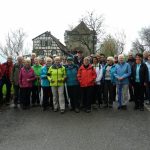 Die Wandergruppe auf der Burg Wildeck