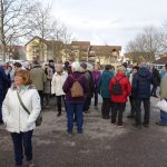 Warten beim Parkplatz "Hallenbad"